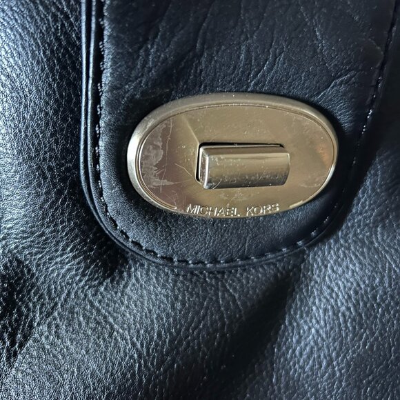 Michael Kors Black Leather Shoulder Bag - Picture 3 of 6